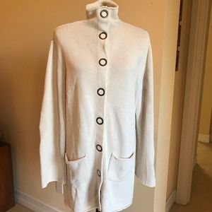 Chico’s sweater off white